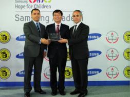 Samsung'dan gen�lere b�y�k destek